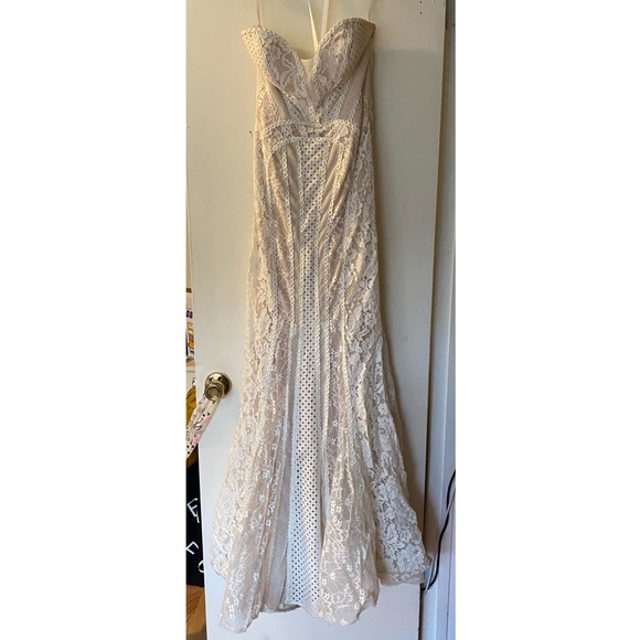 PRICE DROP Camille La Vie prom dress 💞 - Picture 3 of 5